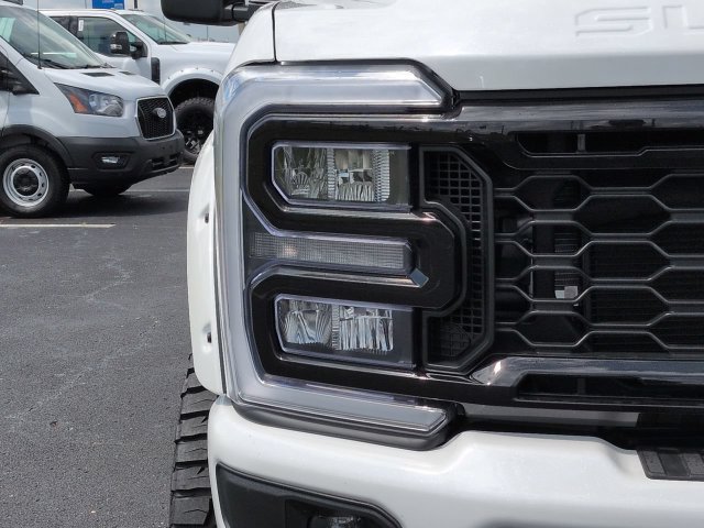 New 2026 Ford F250 Lariat w/ Black Appearance Package AWD/4WD image 10