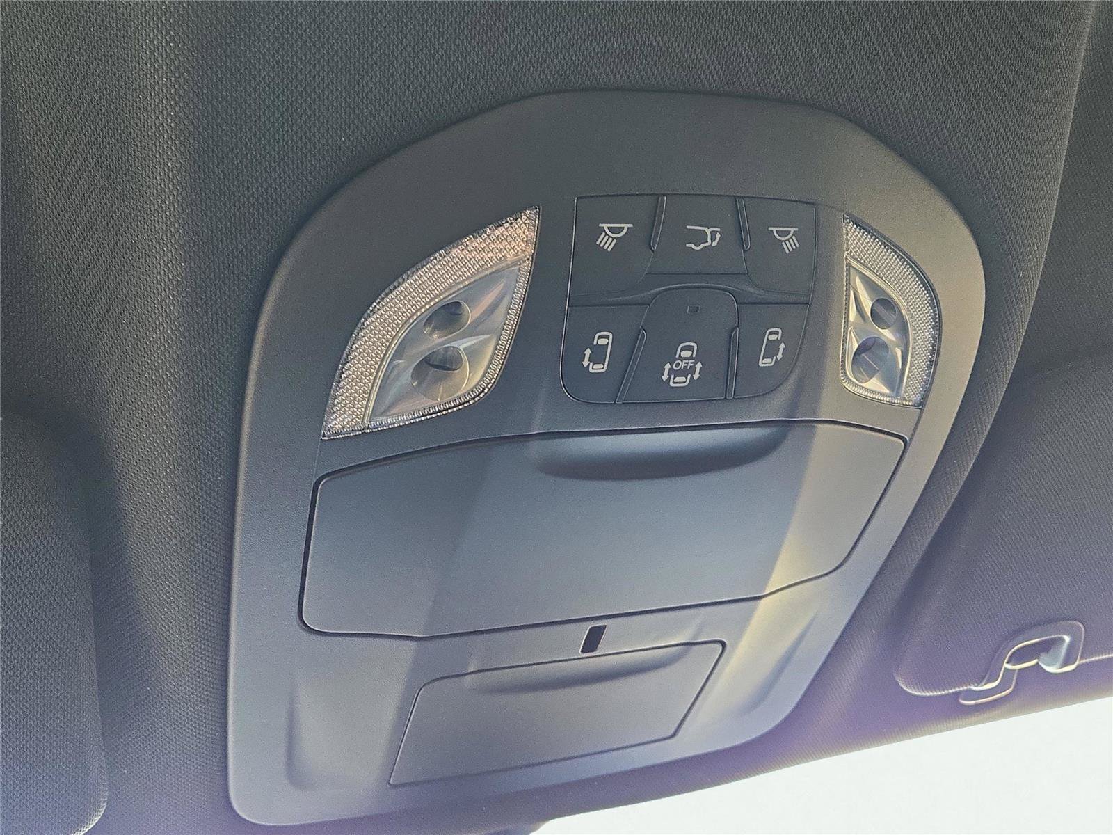 New 2026 Chrysler Pacifica Select w/ S Appearance Package FWD image 32