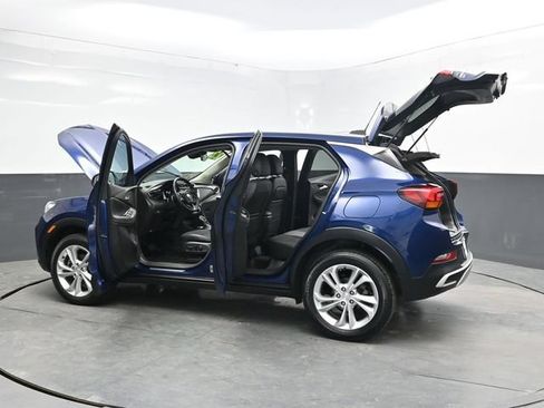 Used 2023 Buick Encore GX Preferred w/ Cold Weather Comfort Package AWD/4WD image 36