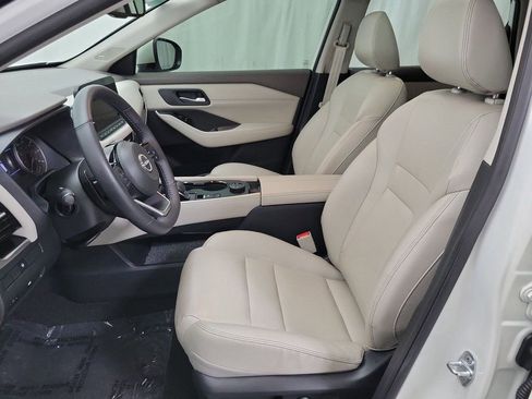 Used 2023 Nissan Rogue SL w/ SL Premium Package image 8