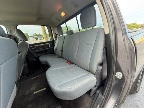 Used 2017 RAM 1500 Classic SLT AWD/4WD image 10