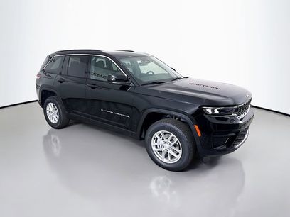 New 2025 Jeep Grand Cherokee Laredo w/ Luxury Tech Group I