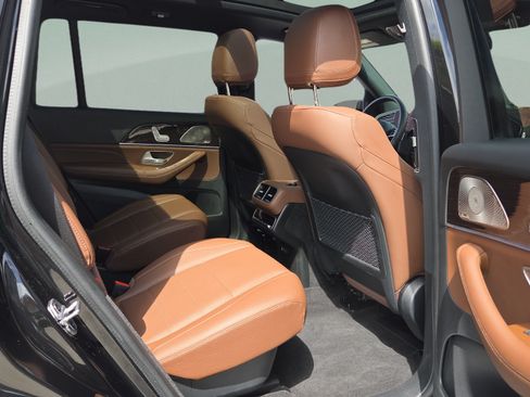 Certified 2024 Mercedes-Benz GLS 450 4MATIC image 17