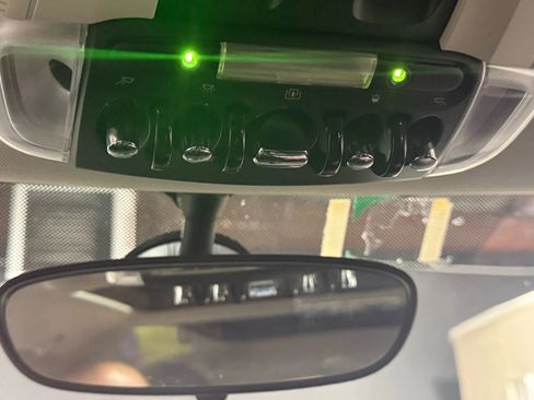 Used 2015 MINI Cooper 4-Door Hardtop w/ Media Package image 28