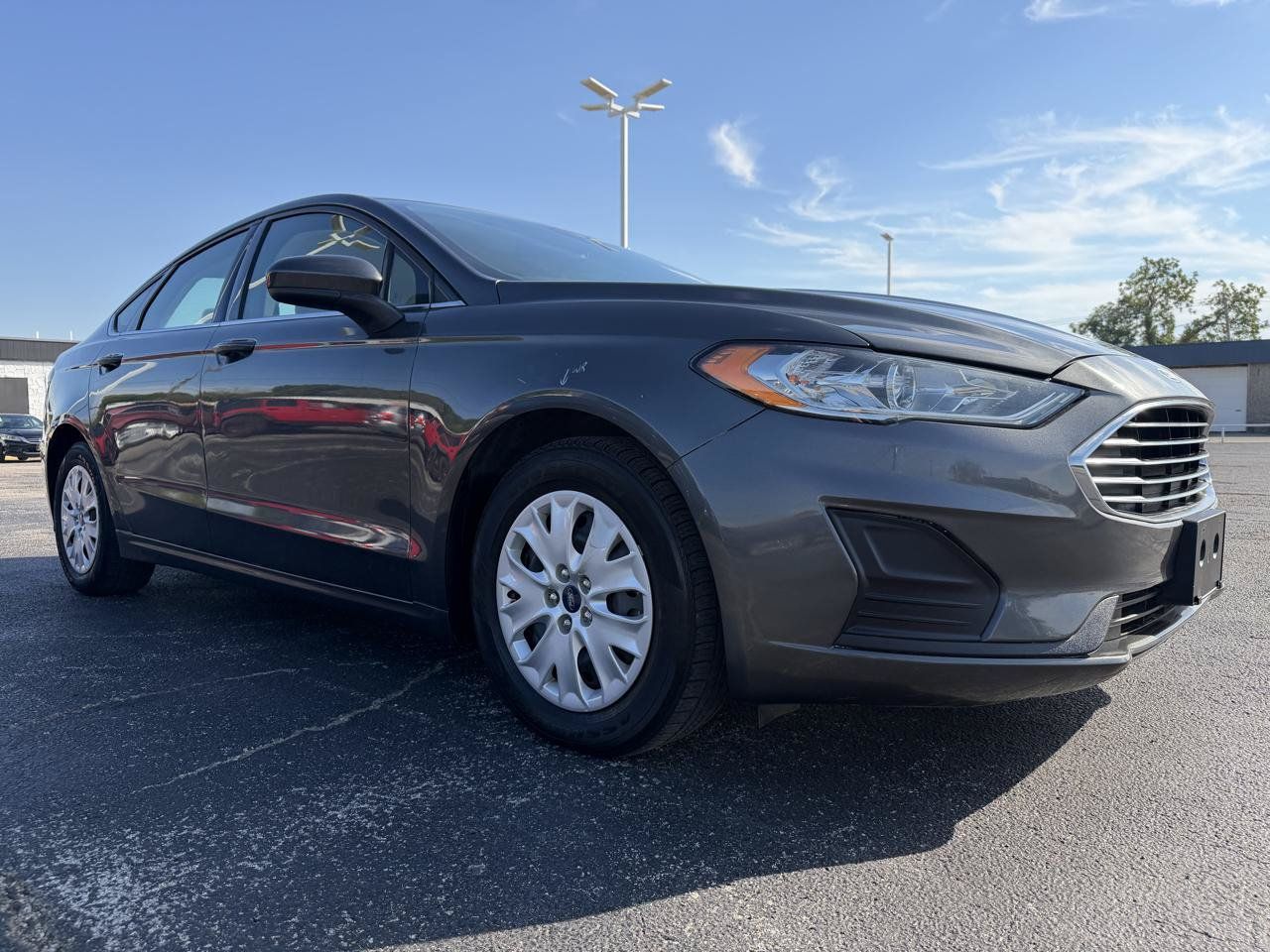 Used 2019 Ford Fusion S FWD image 3
