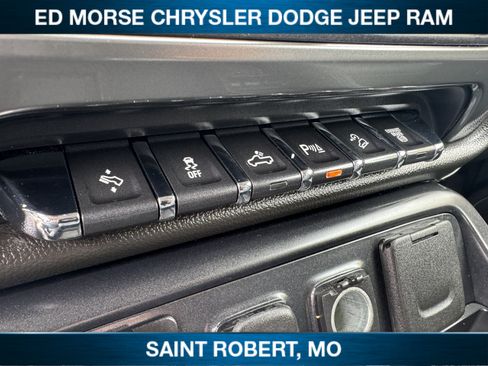 Used 2015 Chevrolet Silverado 2500 LTZ AWD/4WD image 18