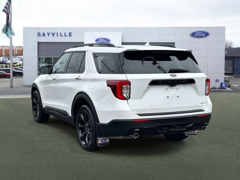 Certified 2022 Ford Explorer ST-Line w/ Class IV Trailer Tow Package image 4