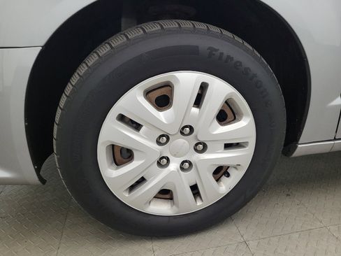Used 2018 Dodge Grand Caravan SE w/ UConnect Hands-Free Group FWD image 31