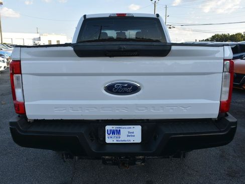 Used 2019 Ford F250 XL w/ Power Equipment Group AWD/4WD image 7