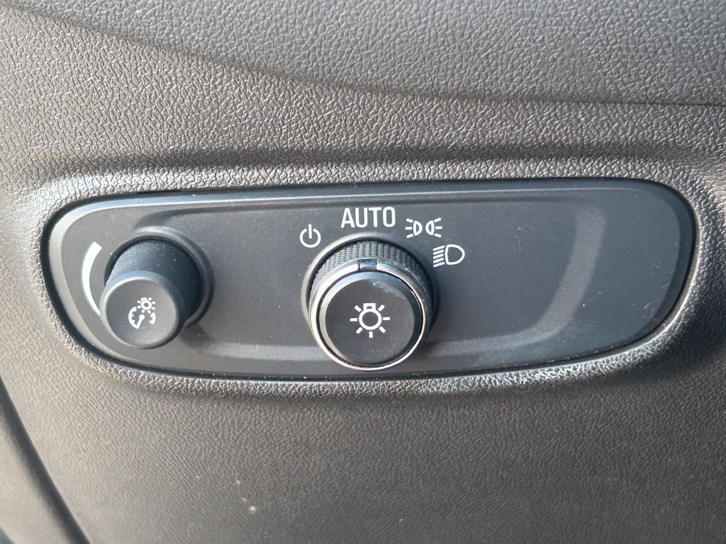 Used 2024 Chevrolet Equinox LT AWD/4WD image 23