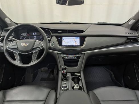 Certified 2023 Cadillac XT5 Premium Luxury w/ LPO, Floor Liner Package AWD/4WD image 23