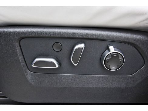 New 2026 Cadillac Escalade ESV Platinum Sport w/ LPO, Floor Liner Package image 23