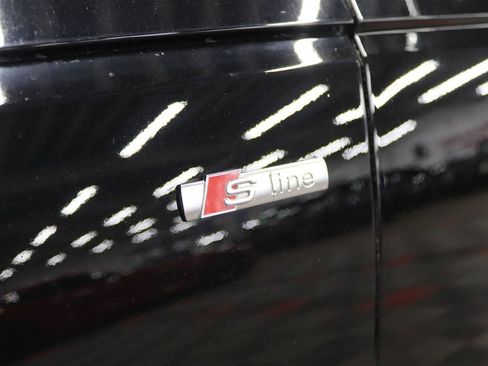 Used 2019 Audi A4 2.0T Premium Plus w/ Premium Plus Package image 8