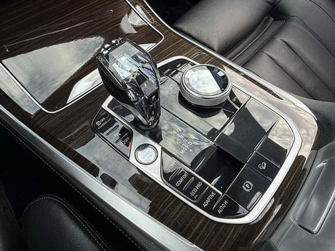 Used 2019 BMW X5 xDrive40i w/ M Sport Package image 18