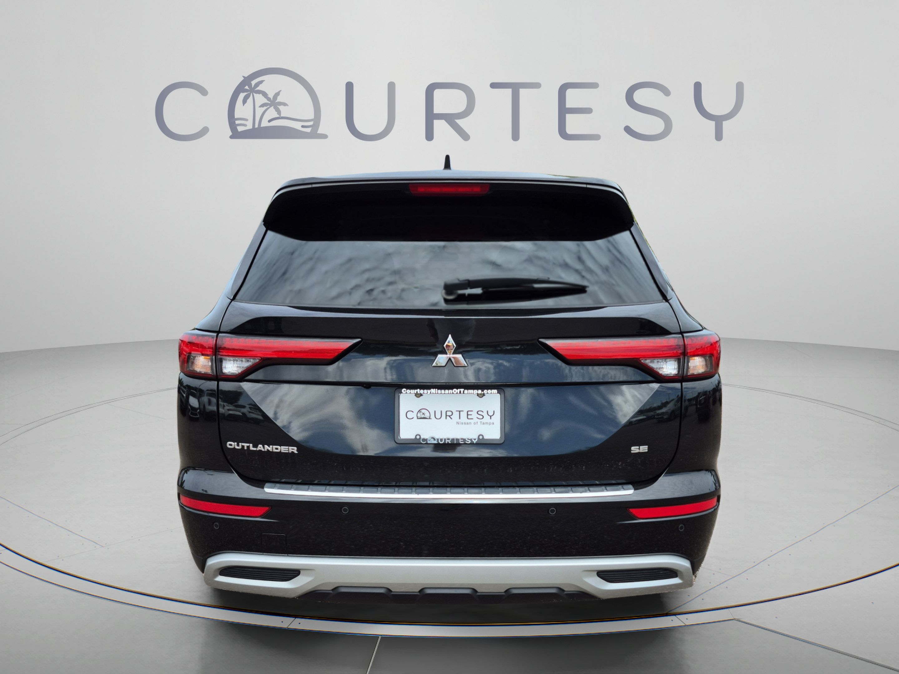 Used 2024 Mitsubishi Outlander SE FWD image 6