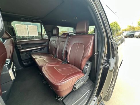 Used 2024 Ford Expedition Max Limited RWD image 30