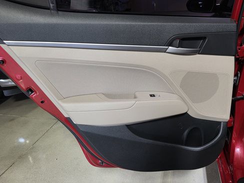 Used 2018 Hyundai Elantra SEL image 13