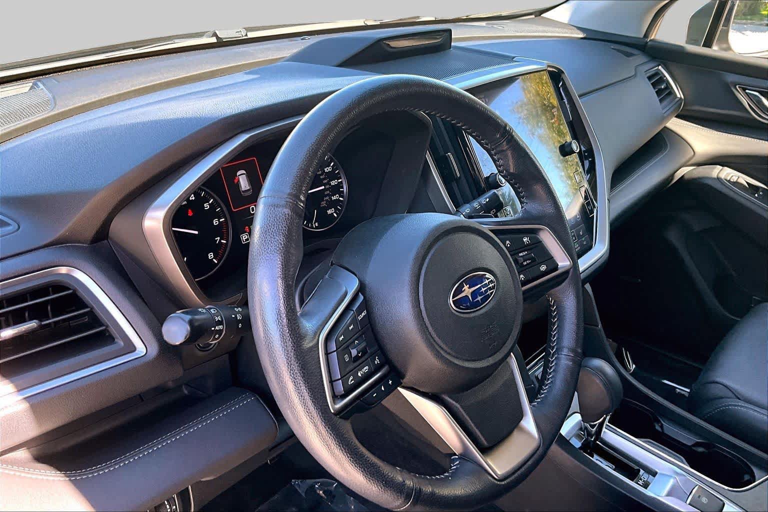 Used 2023 Subaru Ascent Limited w/ Technology Package AWD/4WD image 18