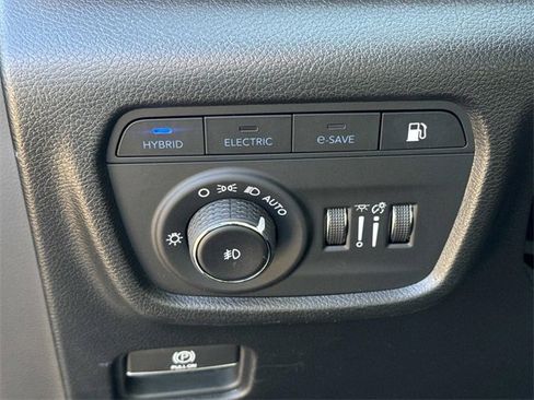 Used 2022 Jeep Grand Cherokee Limited 4xe w/ Luxury Tech Group II image 27