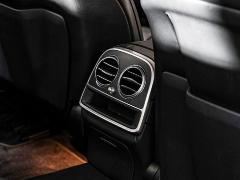 Used 2018 Mercedes-Benz S 560 4MATIC Sedan image 32