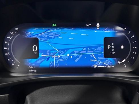 Certified 2026 Volvo XC40 B5 Plus AWD/4WD image 14