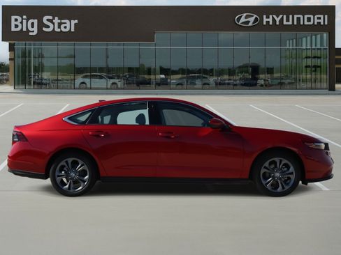 Used 2023 Honda Accord EX image 5