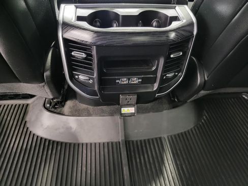 Used 2023 RAM 1500 Laramie AWD/4WD image 22
