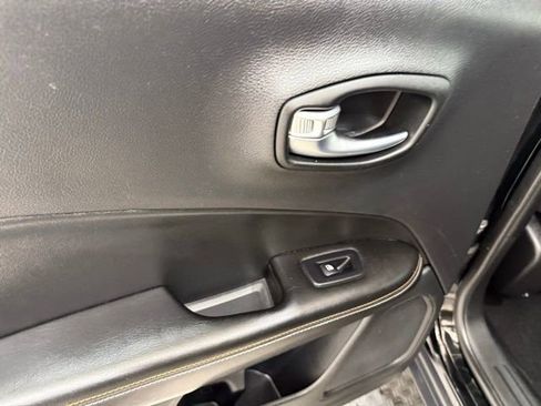 Used 2021 Jeep Compass Sport image 16