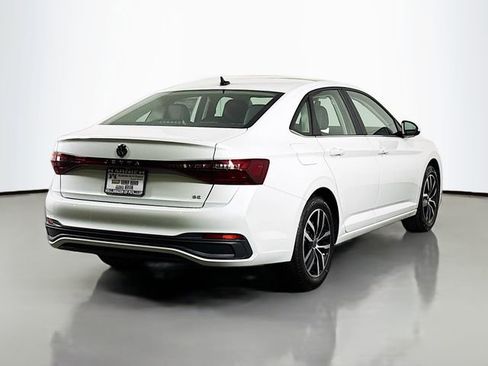 New 2026 Volkswagen Jetta SE FWD image 7