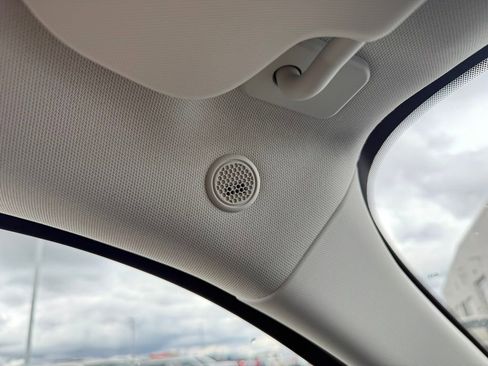 New 2025 Ford Maverick XL image 30