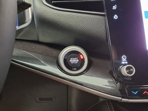 Used 2024 Jeep Wagoneer 2WD image 26