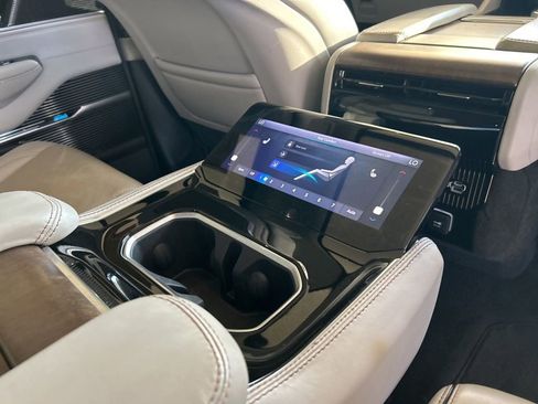 Used 2023 Jeep Grand Wagoneer L Series II image 41