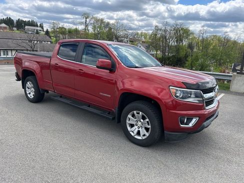 Used 2016 Chevrolet Colorado LT w/ LT Convenience Package image 11