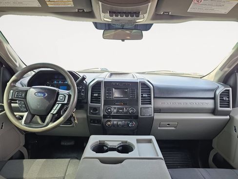 Used 2017 Ford F350 XL w/ Power Equipment Group AWD/4WD image 12