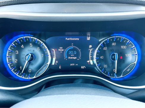 New 2025 Chrysler Pacifica Select image 43