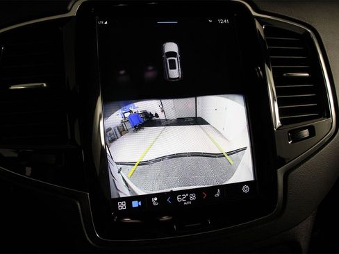 Certified 2023 Volvo XC90 T8 Ultimate image 13