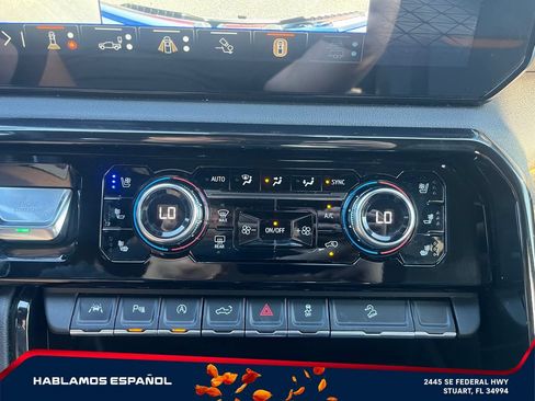 Certified 2025 GMC Sierra 1500 AT4 w/ AT4 Premium Package AWD/4WD image 27