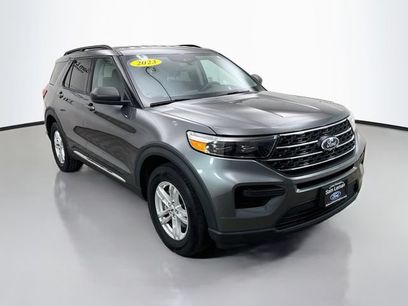 Used 2023 Ford Explorer XLT