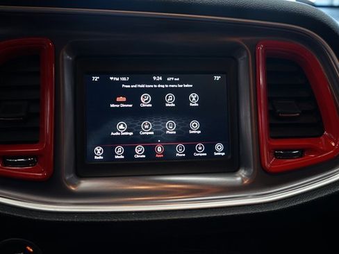 Used 2019 Dodge Challenger SXT image 29