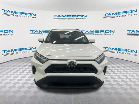 Used 2022 Toyota RAV4 XLE image 8