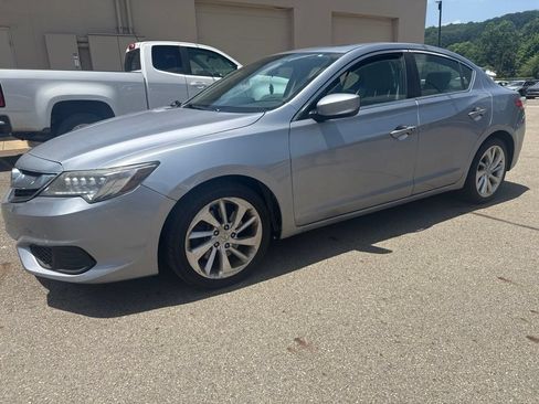 Used 2016 Acura ILX FWD image 2