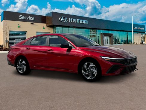 New 2025 Hyundai Elantra Sport image 10