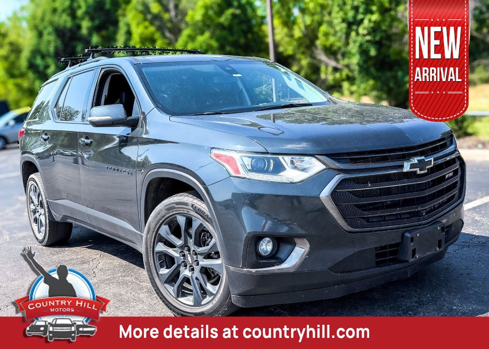 Used 2021 Chevrolet Traverse RS FWD image 1