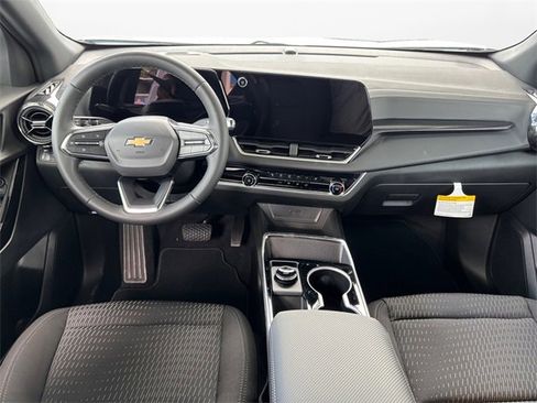 New 2026 Chevrolet Equinox LT image 10