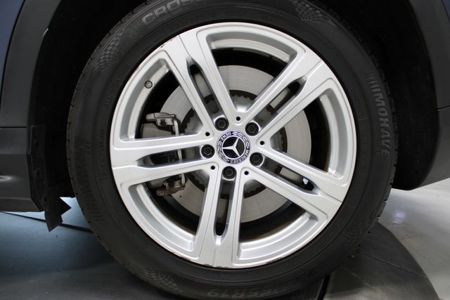 Used 2023 Mercedes-Benz EQE 350+ SUV w/ Exclusive Trim Package image 32