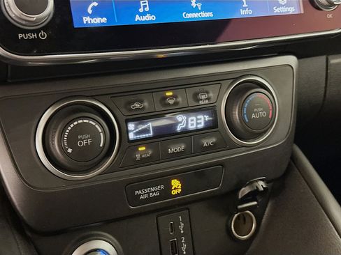 Used 2024 Nissan Leaf S image 23