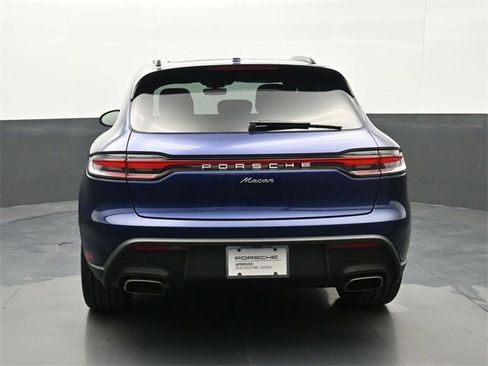 Used 2025 Porsche Macan image 22
