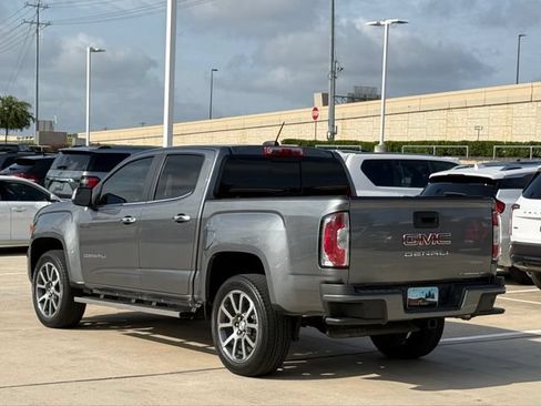 Used 2022 GMC Canyon Denali RWD image 5