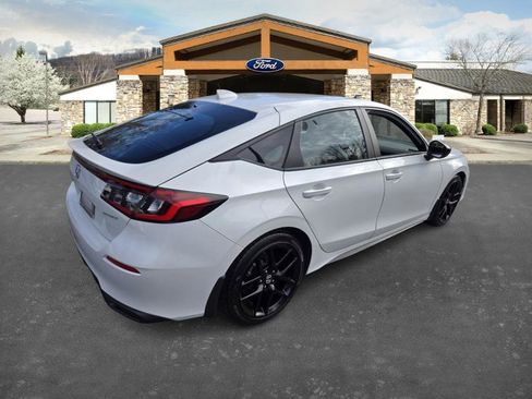 Used 2024 Honda Civic Sport image 5