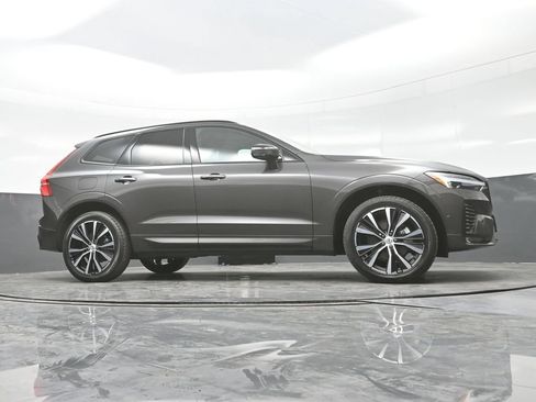 Used 2024 Volvo XC60 B5 Plus w/ Protection Package Premier AWD/4WD image 30
